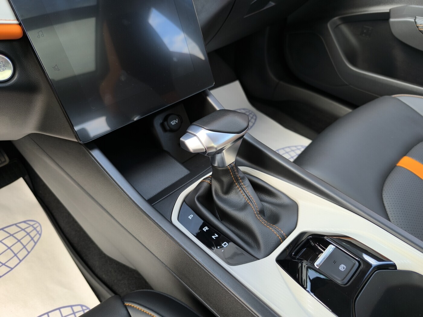 DongFeng Aeolus Shine GS